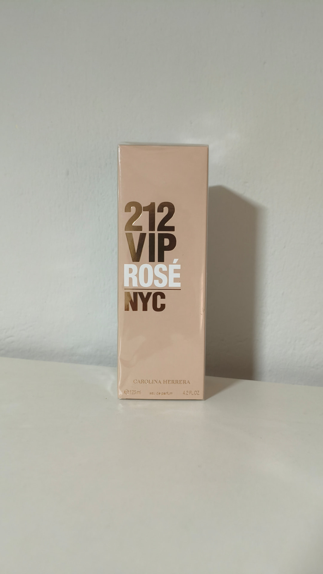 Carolina Herrera 212 VIP Rosé
